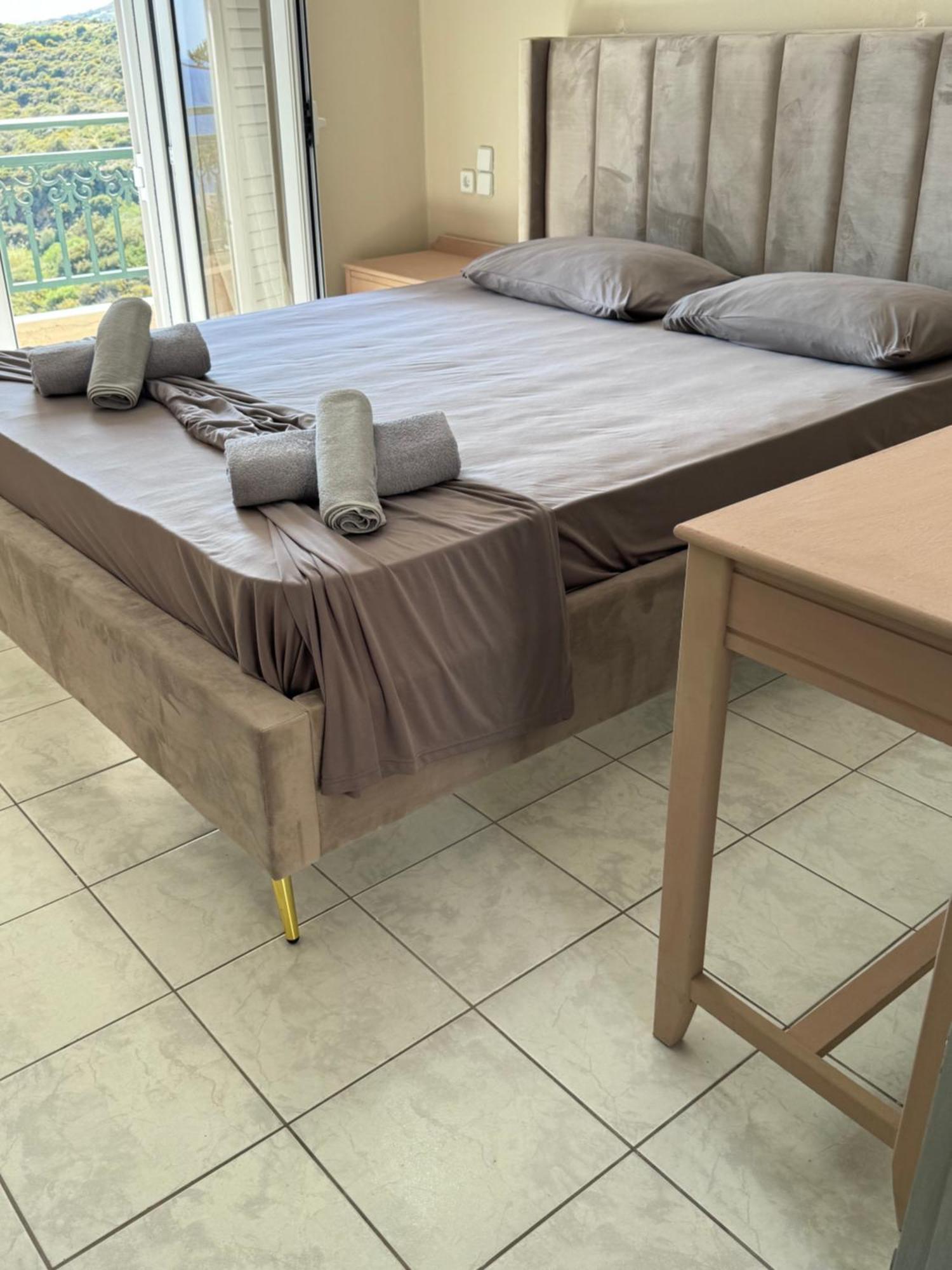 Golden View Apartment Agia Pelagia Exterior foto